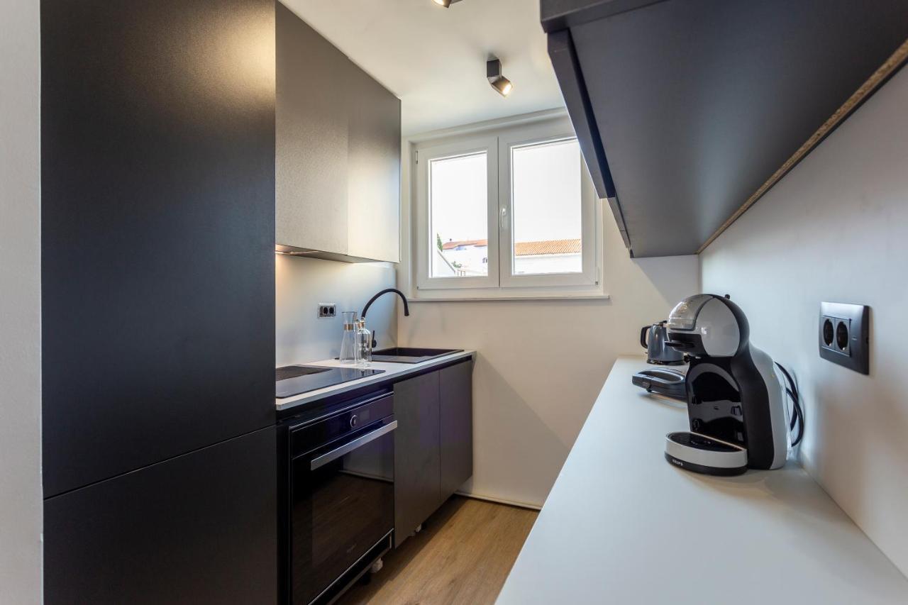 Apartman Izis Centar Pule Pula Bagian luar foto