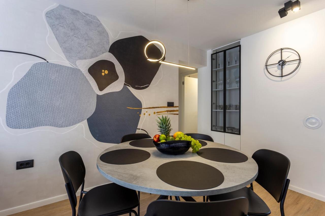 Apartman Izis Centar Pule Pula Bagian luar foto