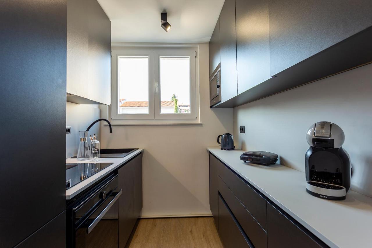 Apartman Izis Centar Pule Pula Bagian luar foto